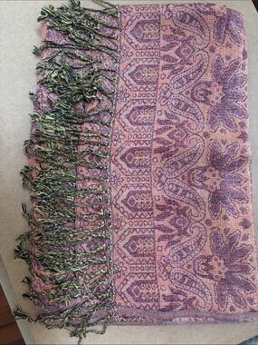 Reversable Paisley Woven Fringe Shawl